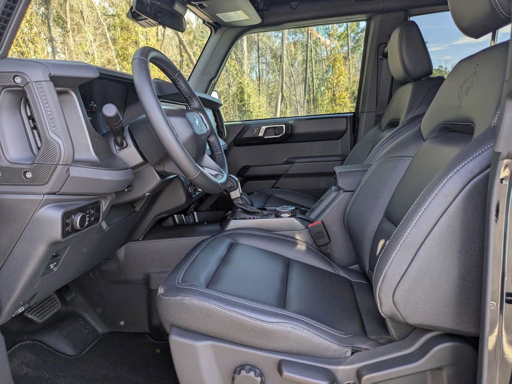 New 2025 Ford Bronco Badlands image 14