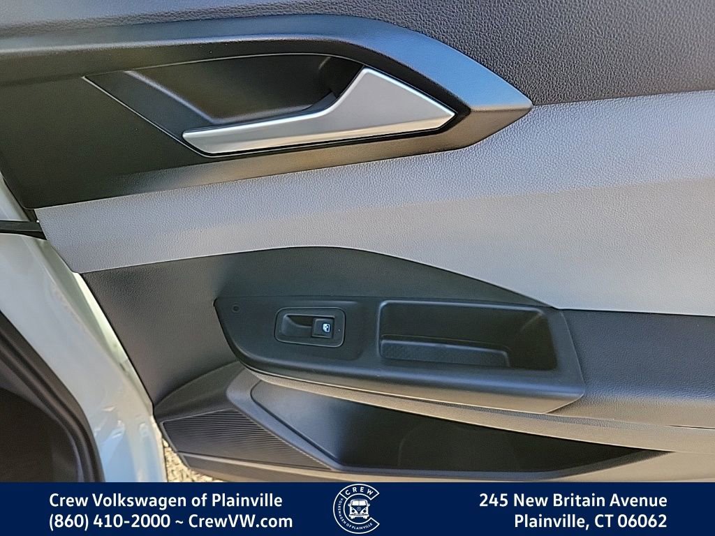 Certified 2023 Volkswagen Taos SE image 44