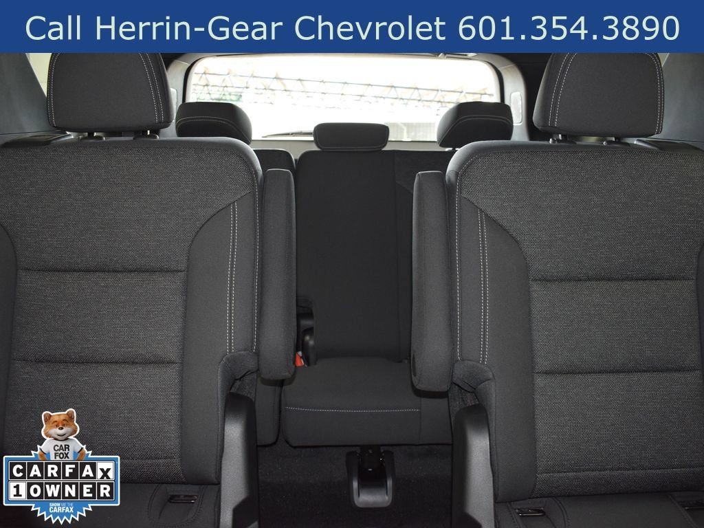 Used 2025 Chevrolet Traverse LT FWD image 25