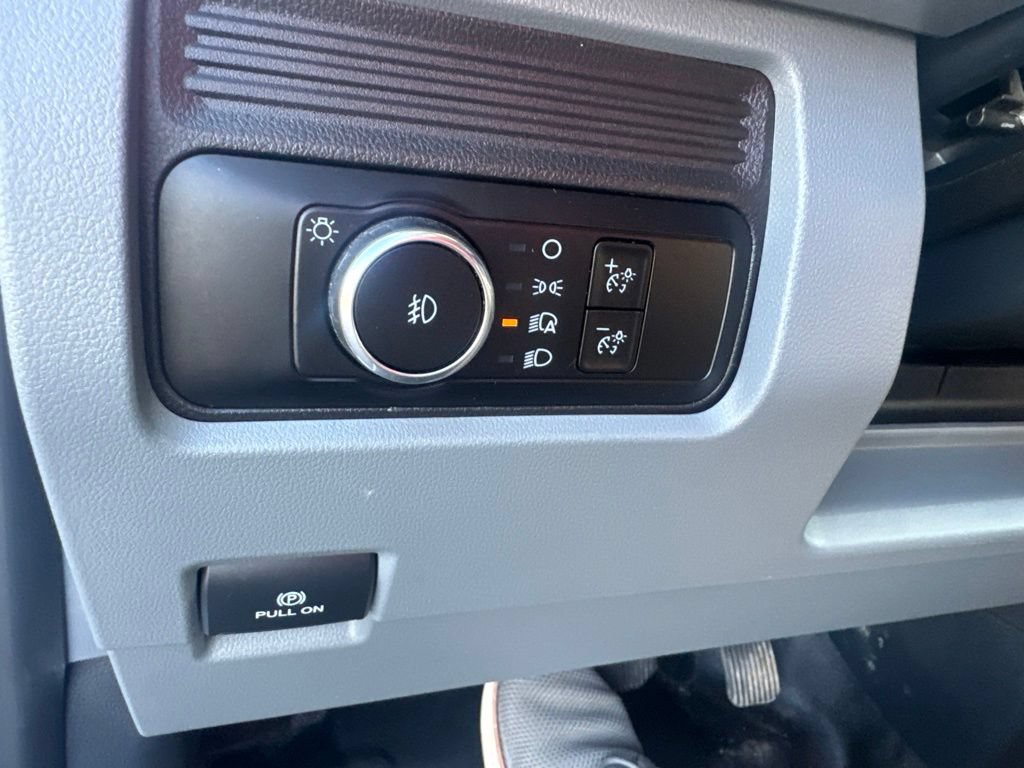 Used 2024 Ford F550 4x4 SuperCab Super Duty image 24