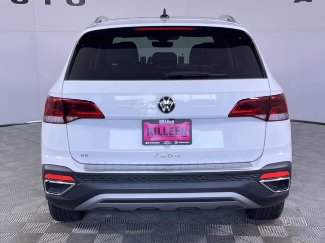 Used 2024 Volkswagen Taos SE image 6