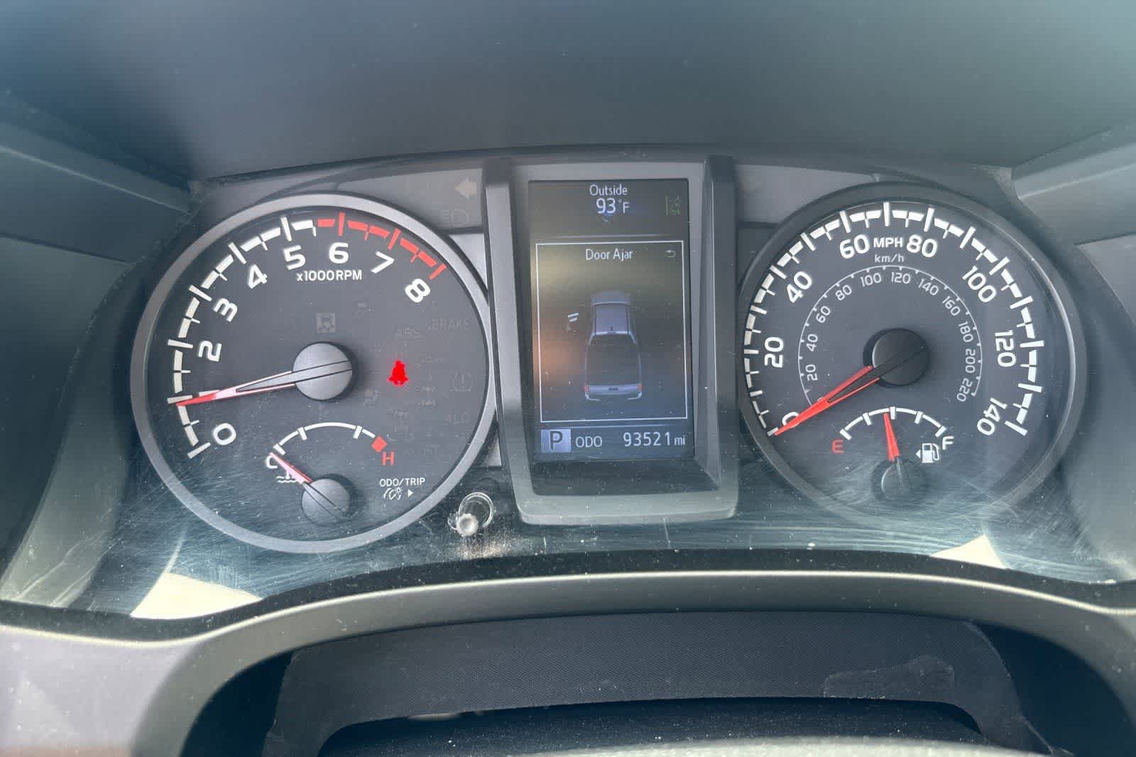 Used 2020 Toyota Tacoma SR w/ SR Convenience Package RWD image 23