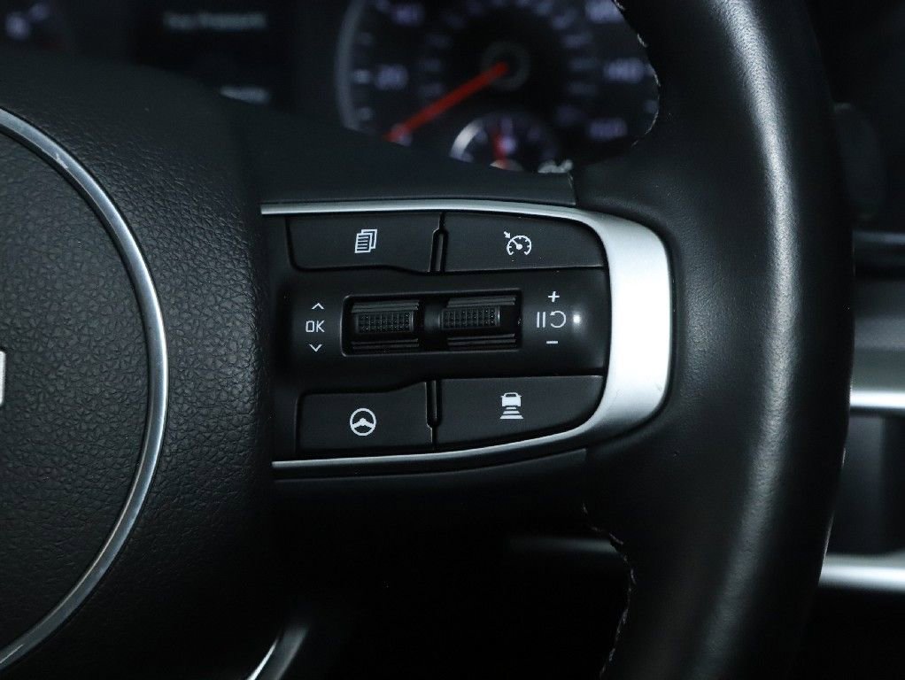 Used 2023 Kia K5 GT-Line image 24