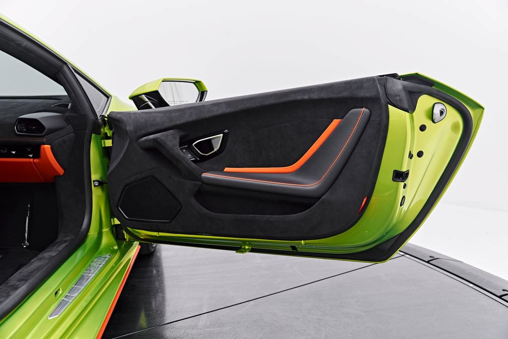 Used 2023 Lamborghini Huracan Tecnica RWD image 39