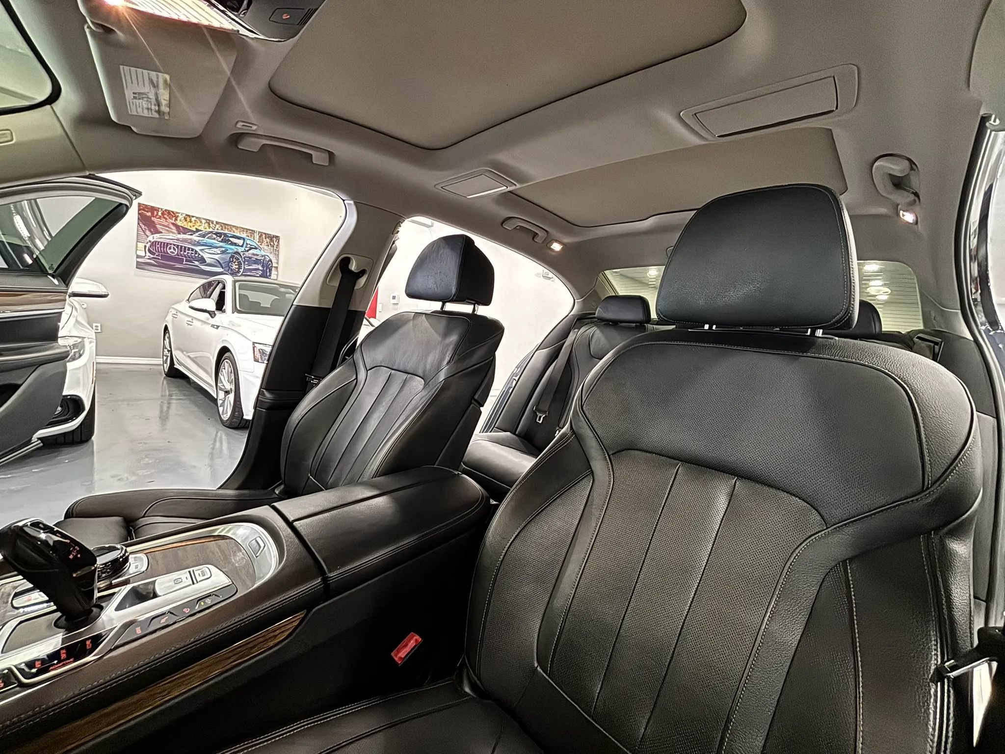 Used 2017 BMW 740e xDrive AWD/4WD image 11