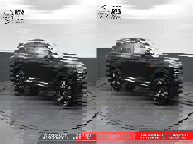 New 2026 Nissan Kicks SR w/ SR Premium Package