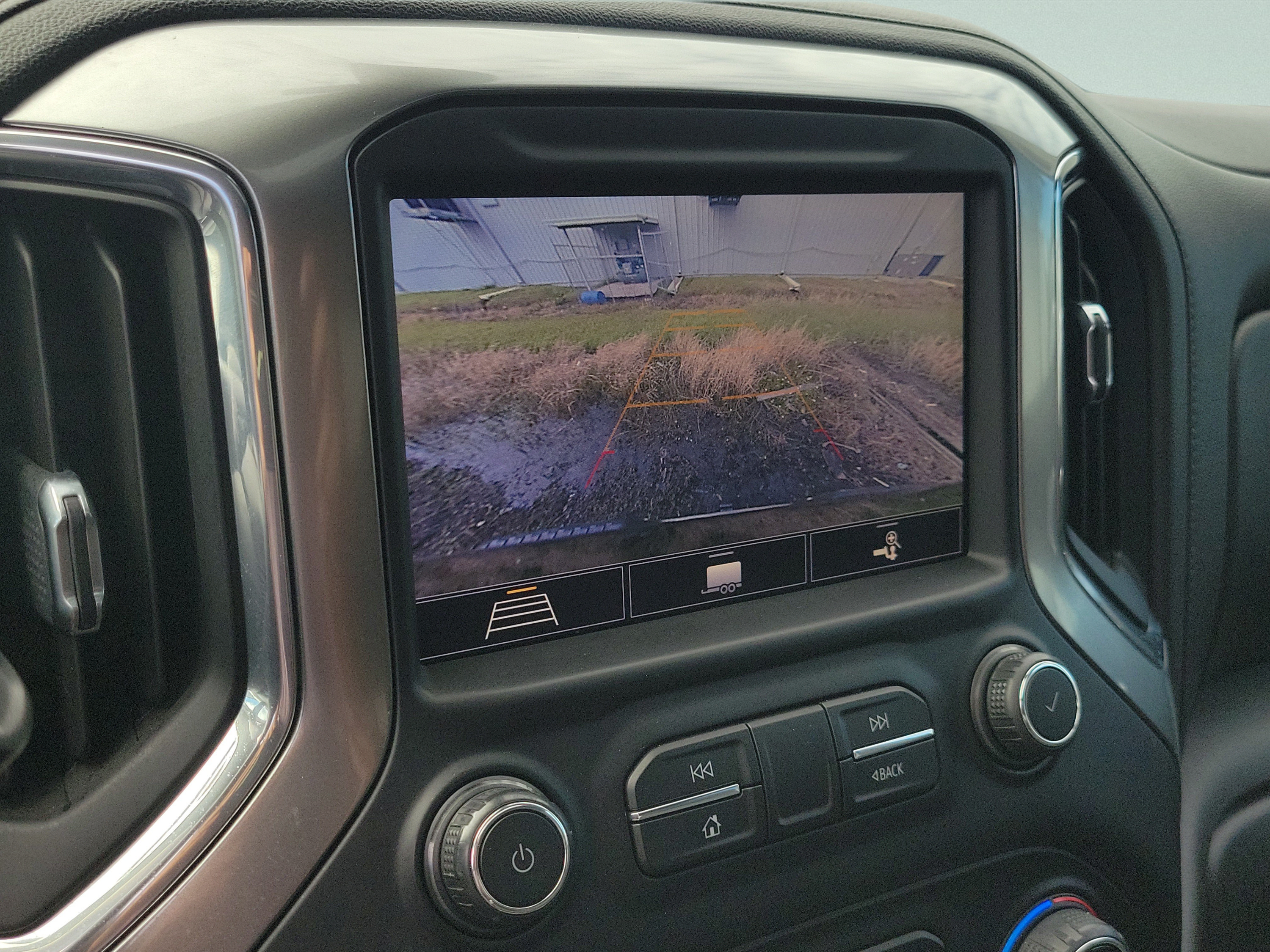 Used 2020 Chevrolet Silverado 1500 LTZ w/ LTZ Premium Package AWD/4WD image 34