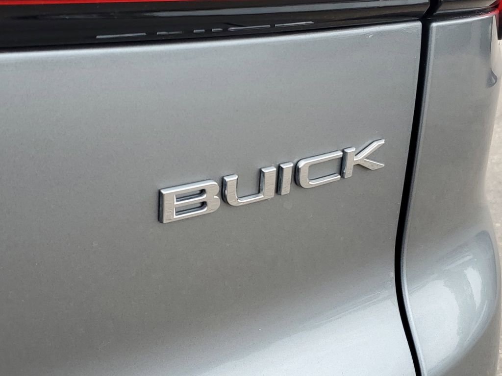 Used 2025 Buick Enclave Preferred w/ Power Package FWD image 37