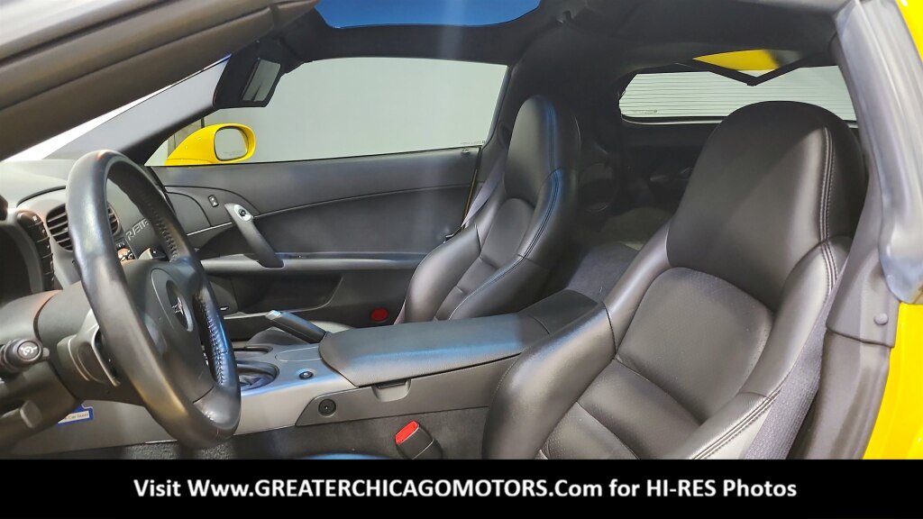 Used 2006 Chevrolet Corvette Coupe w/ Preferred Equipment Group RWD image 26