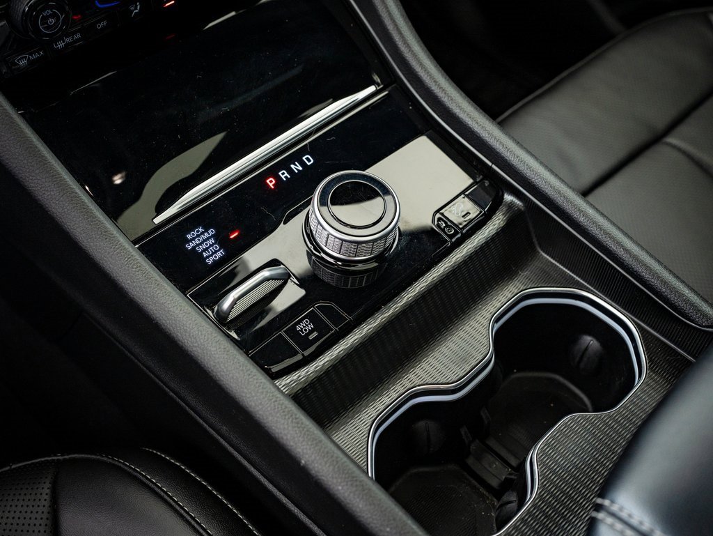 Used 2024 Jeep Grand Cherokee Limited 4xe image 32