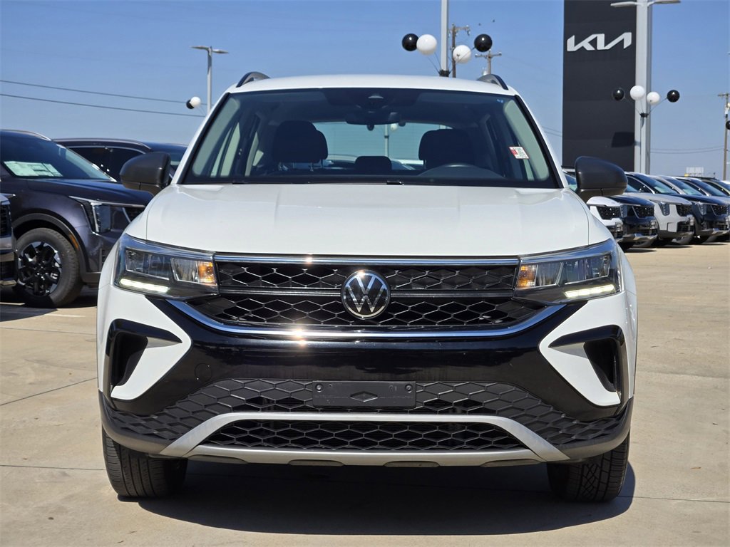 Used 2024 Volkswagen Taos S image 11