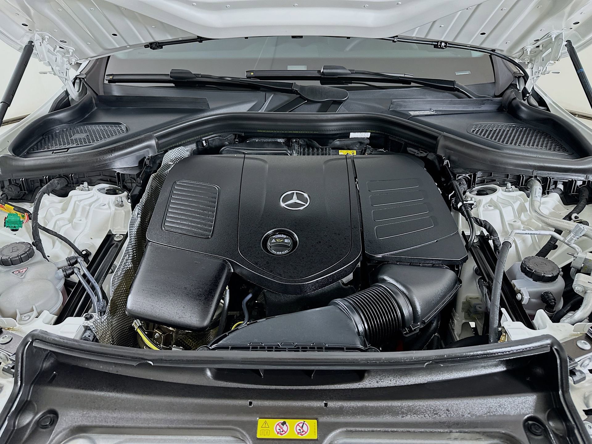 Certified 2025 Mercedes-Benz GLC 350e 4MATIC image 33