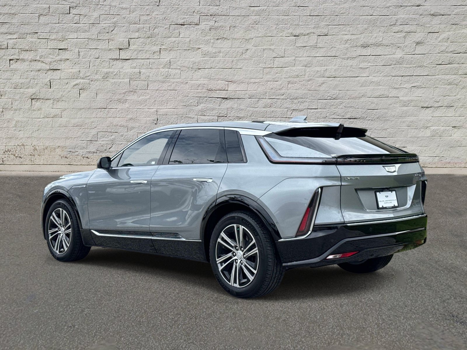 Certified 2024 Cadillac Lyriq Luxury AWD/4WD image 3