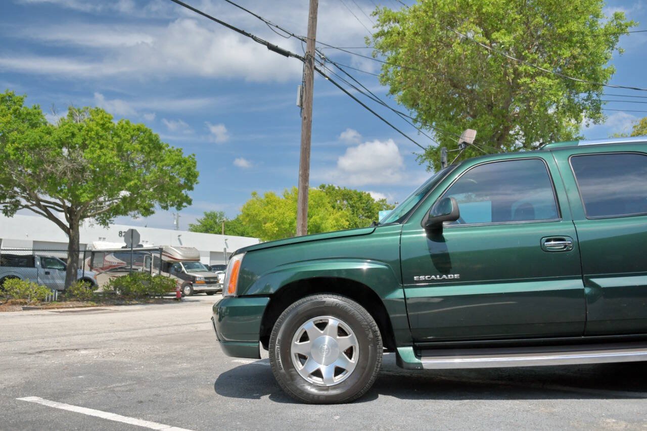 Used 2002 Cadillac Escalade AWD image 5