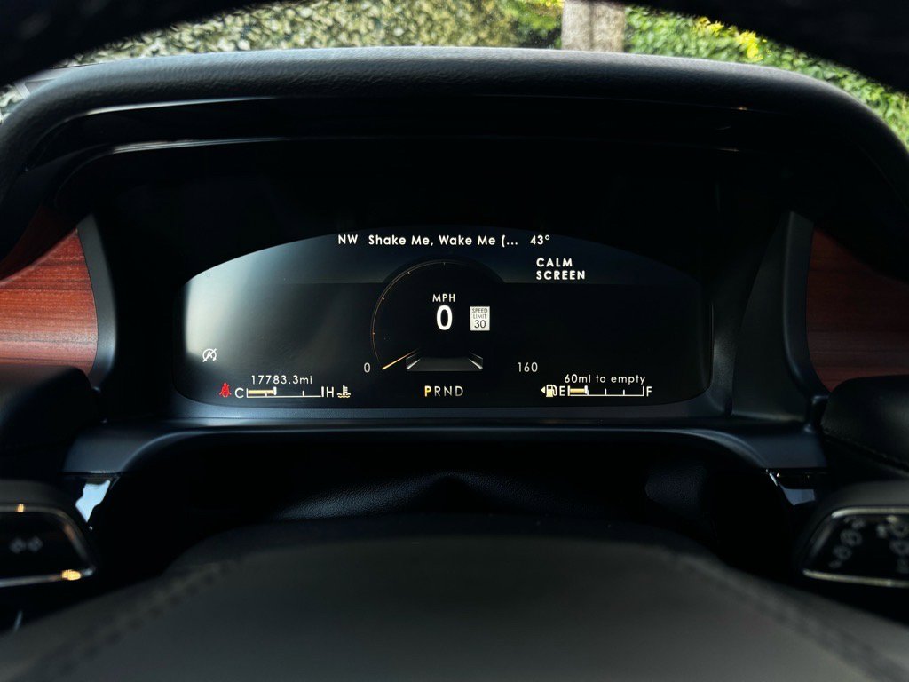 Used 2023 Lincoln Aviator Reserve w/ Jet Package image 12