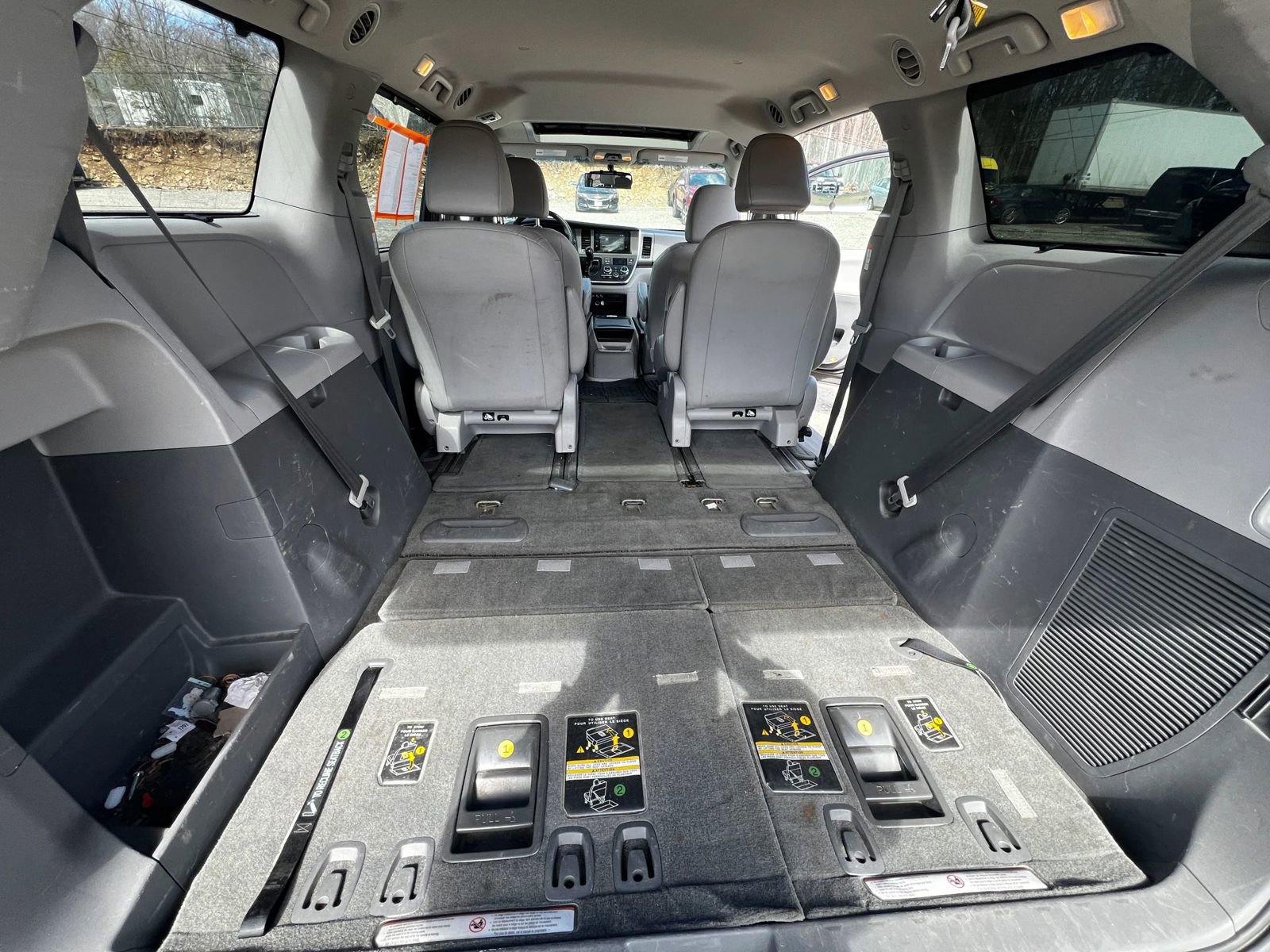Used 2017 Toyota Sienna XLE AWD/4WD image 12