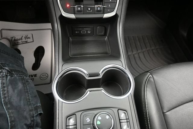 Used 2024 GMC Terrain SLT w/ Infotainment Package II AWD/4WD image 11