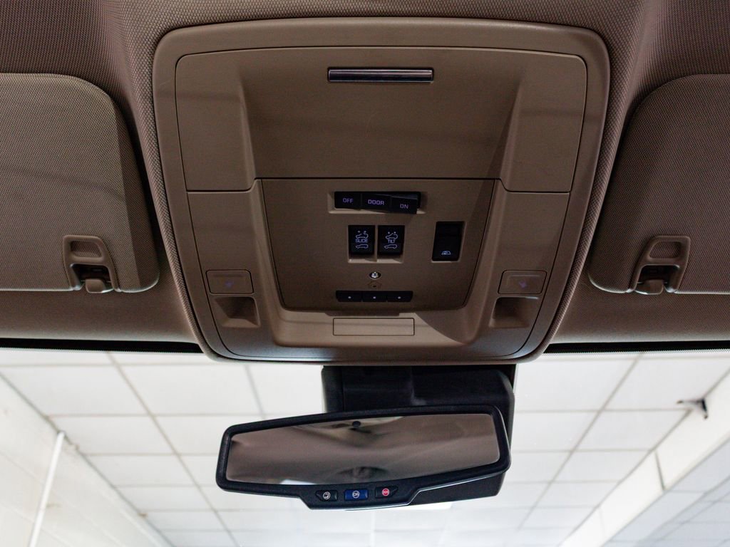 Used 2018 Chevrolet Silverado 2500 High Country w/ Duramax Plus Package AWD/4WD image 21