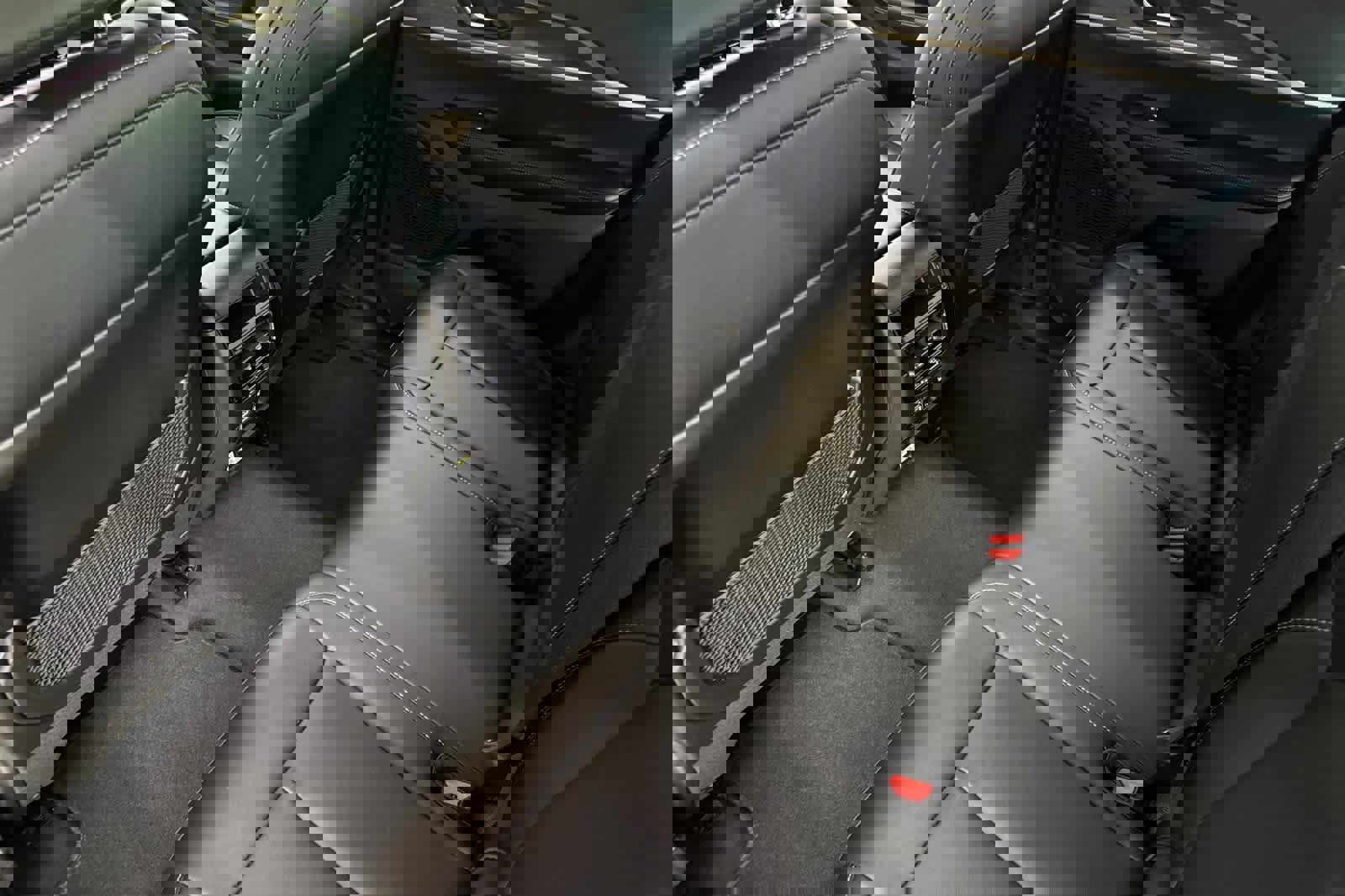 New 2025 Jeep Grand Cherokee Limited w/ Black Appearance Package image 4