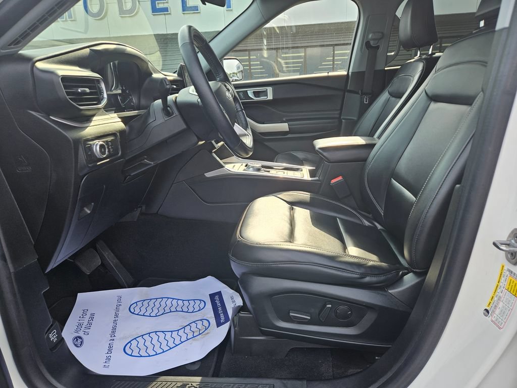 Used 2021 Ford Explorer XLT RWD image 14