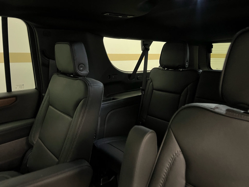 New 2026 GMC Yukon XL Denali w/ Denali Reserve Package AWD/4WD image 9