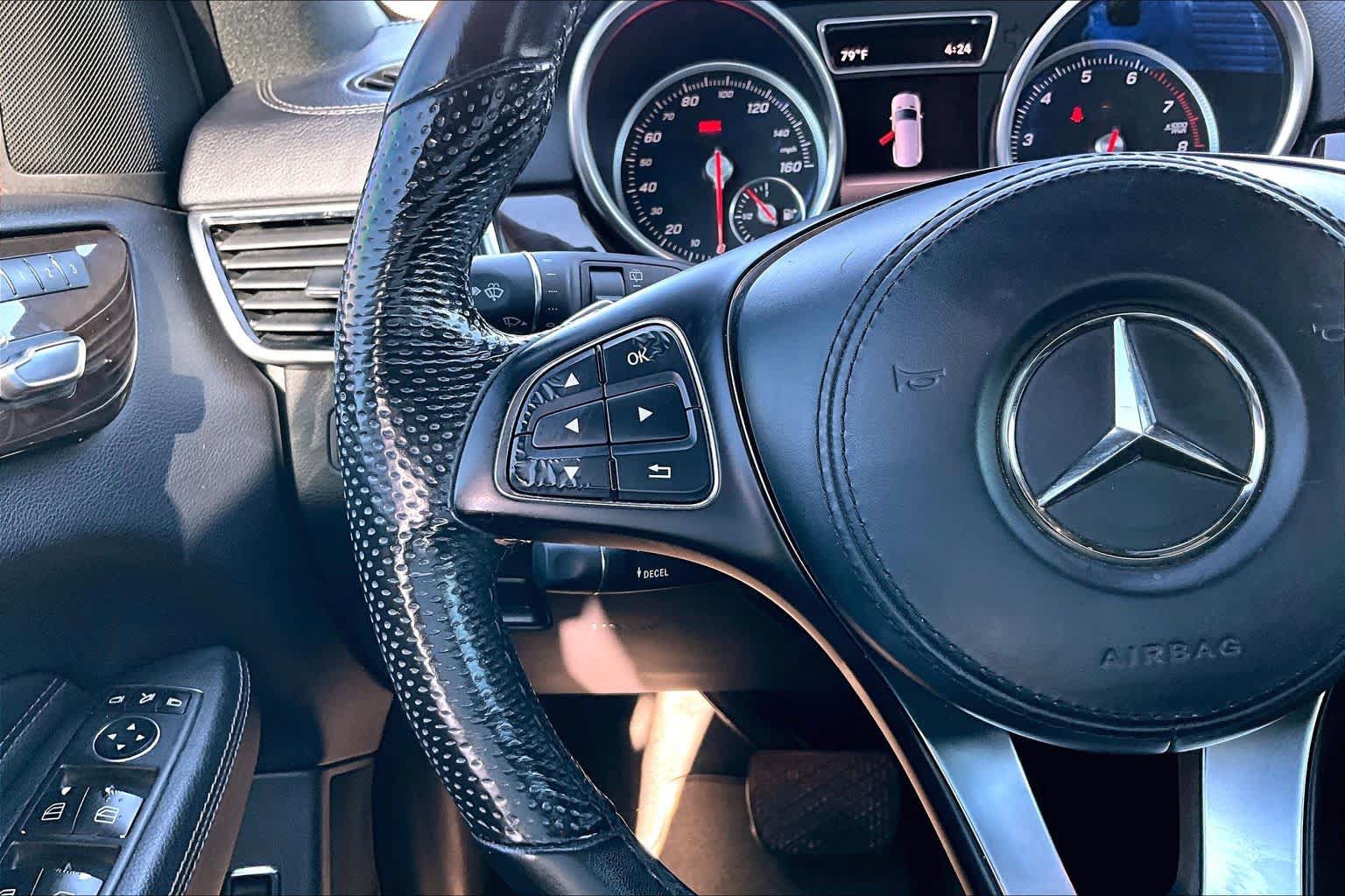 Used 2018 Mercedes-Benz GLS 450 4MATIC image 24