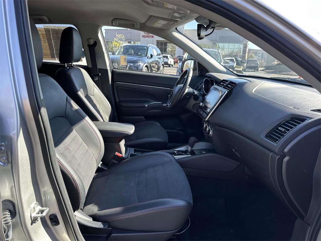 Used 2024 Mitsubishi Outlander Sport ES image 12