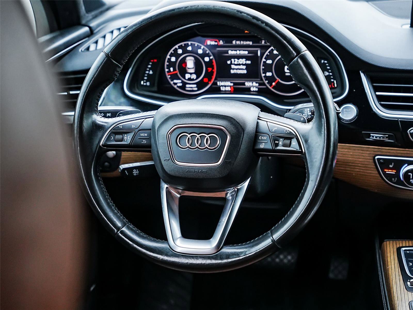 Used 2017 Audi Q7 3.0T Prestige w/ Prestige Package AWD/4WD image 27