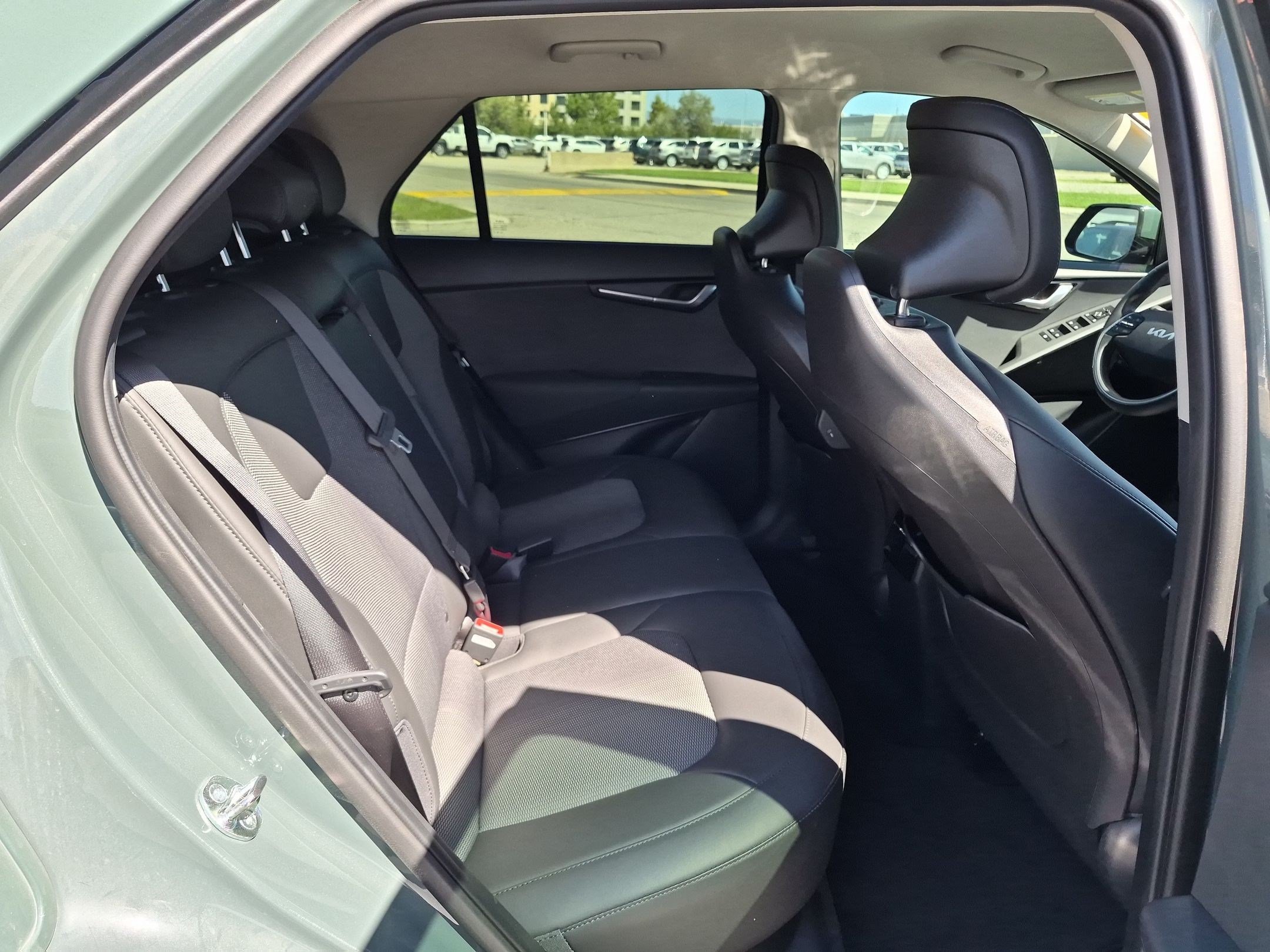 Used 2023 Kia Niro Wind w/ Wind Preserve Package FWD image 27
