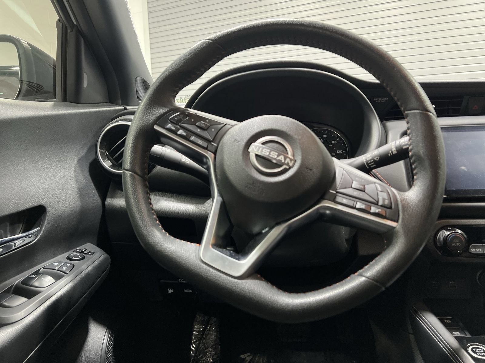 Used 2024 Nissan Kicks SR FWD image 14
