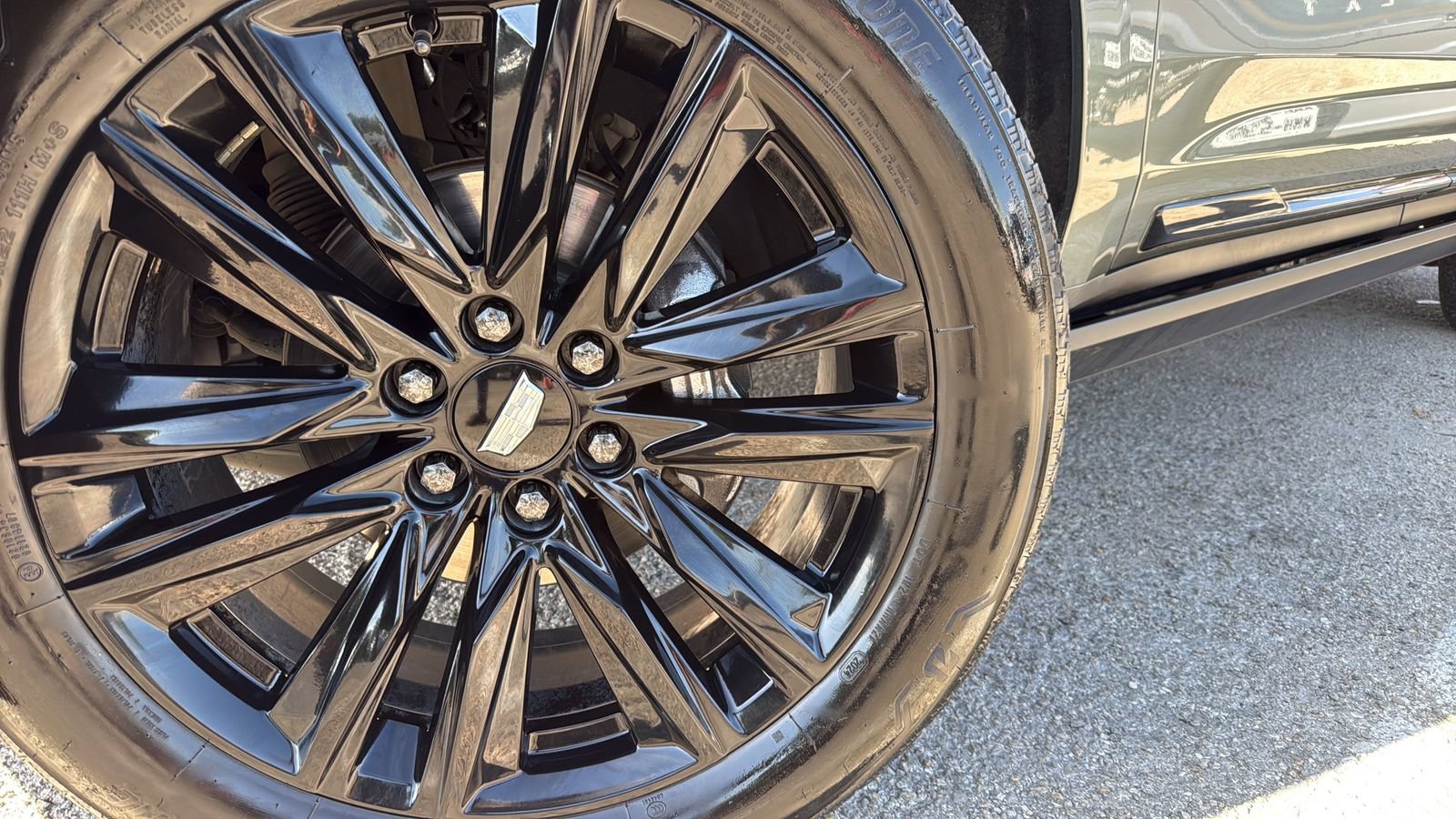 Used 2024 Cadillac Escalade Sport Platinum AWD/4WD image 30