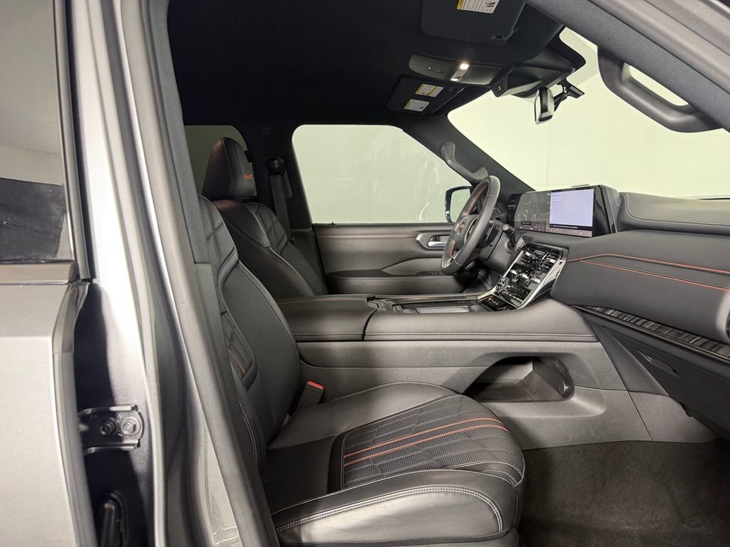 Used 2026 Nissan Armada PRO-4X w/ Captain's Chari Seat Package AWD/4WD image 24