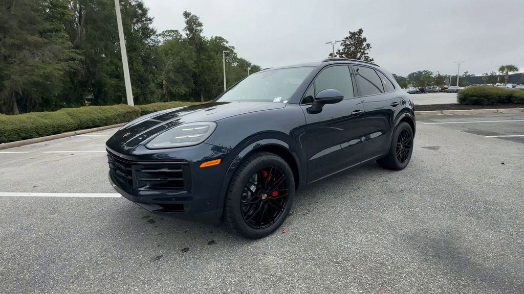 New 2026 Porsche Cayenne S image 4