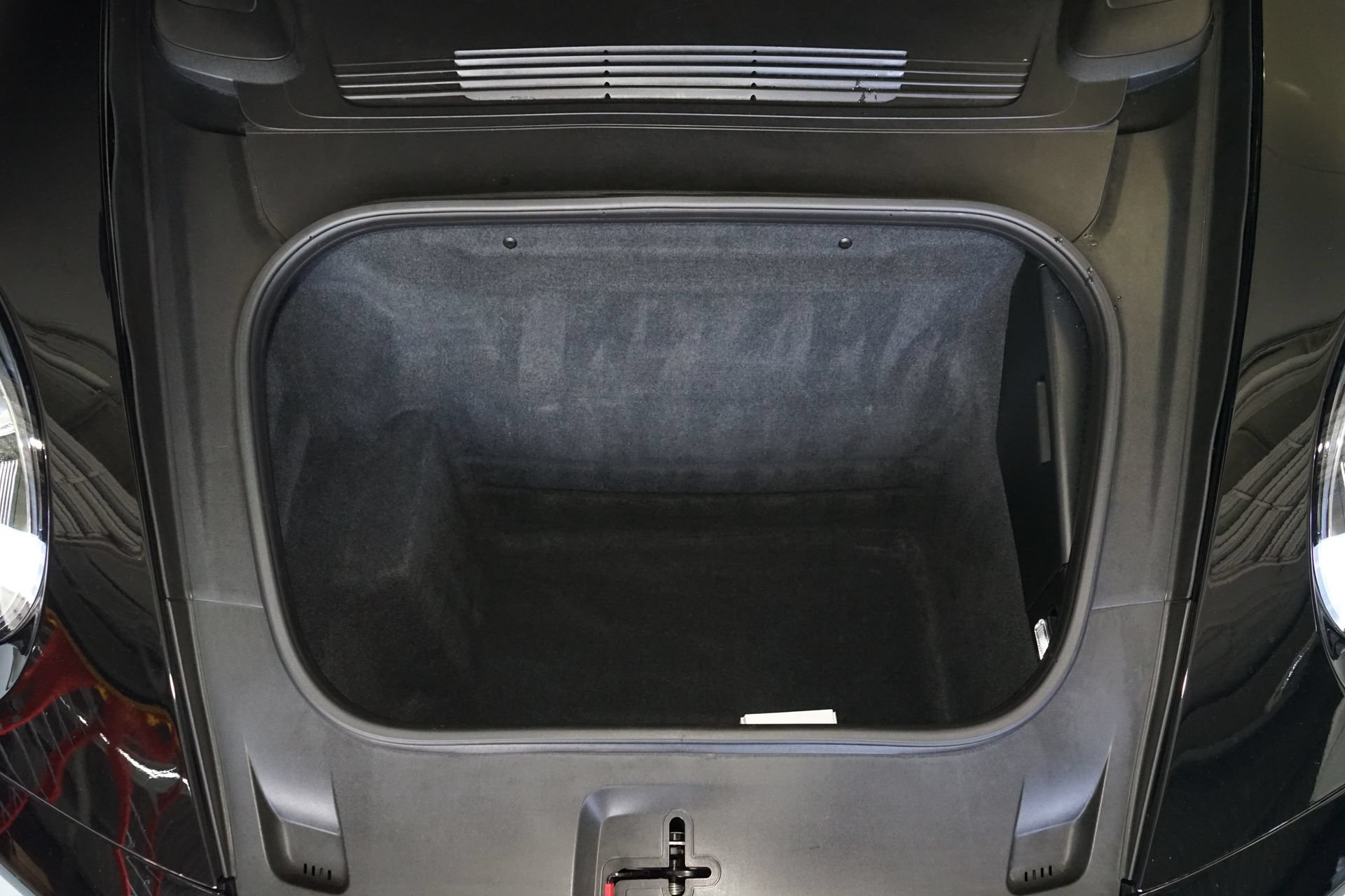 Used 2021 Porsche 911 Turbo S AWD/4WD image 33