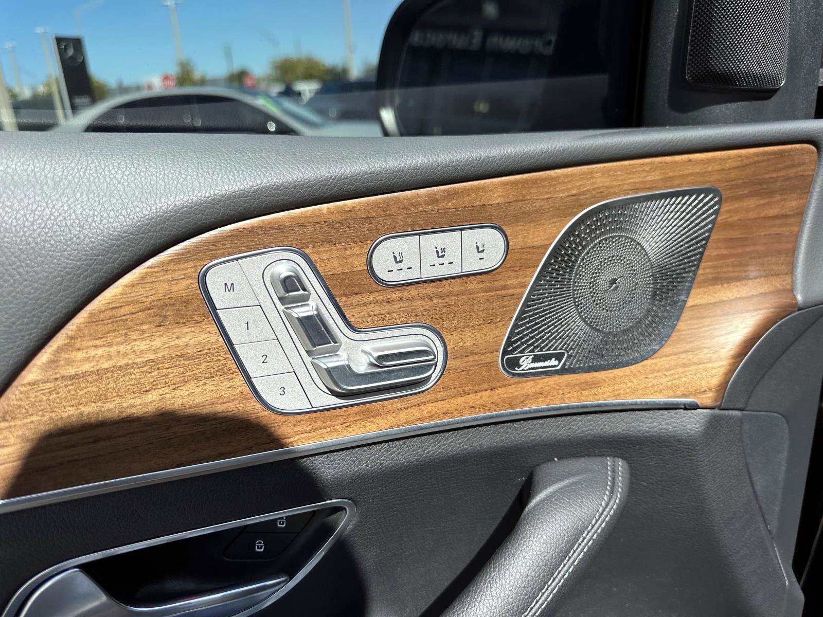 Certified 2025 Mercedes-Benz GLS 450 4MATIC image 17