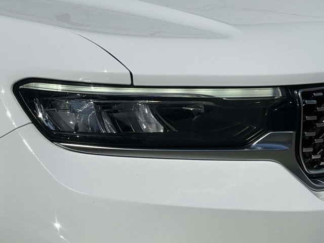 Used 2023 Jeep Grand Cherokee Summit image 8