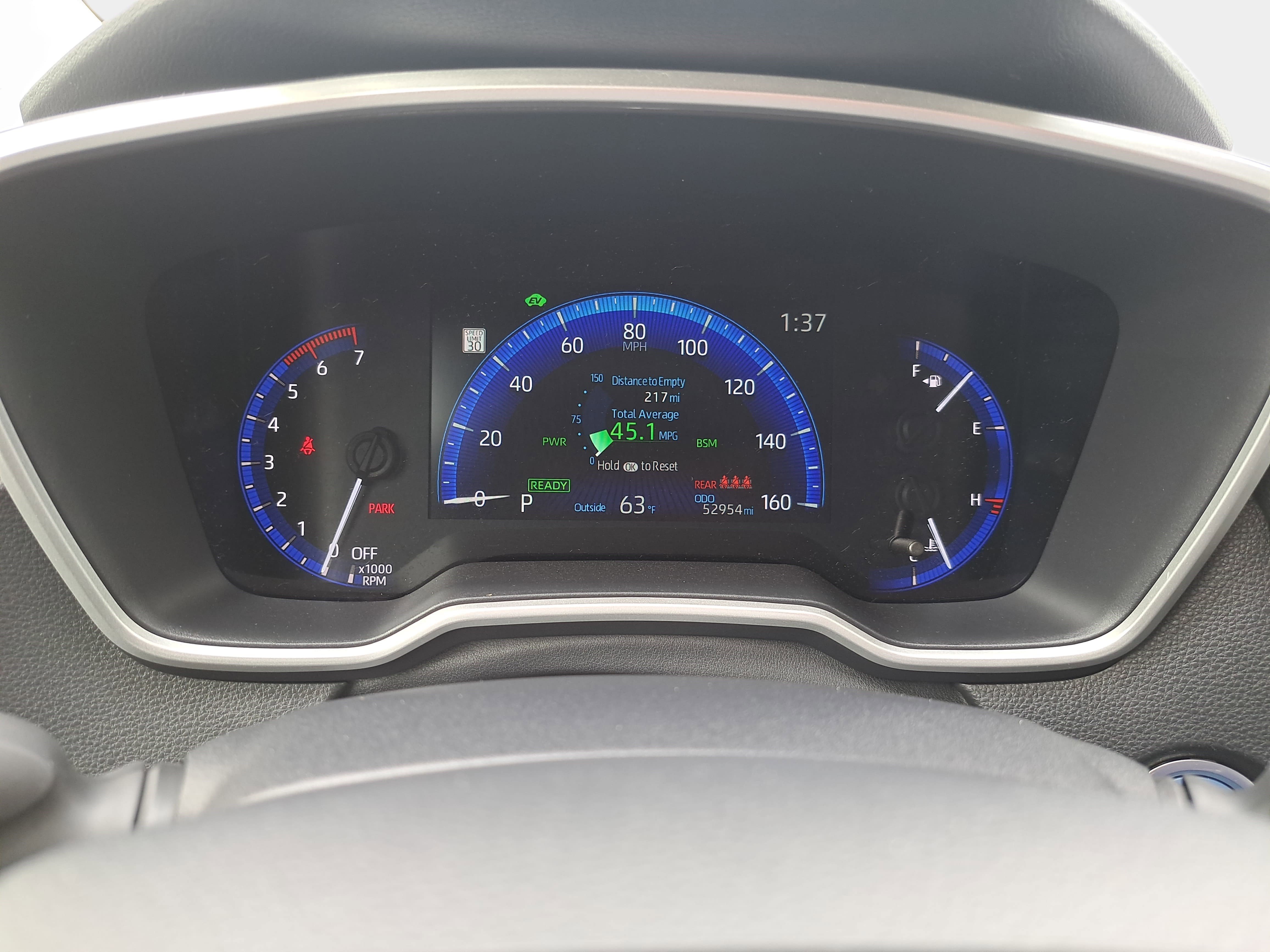 Used 2022 Toyota Corolla LE w/ Premium Interior Package FWD image 18