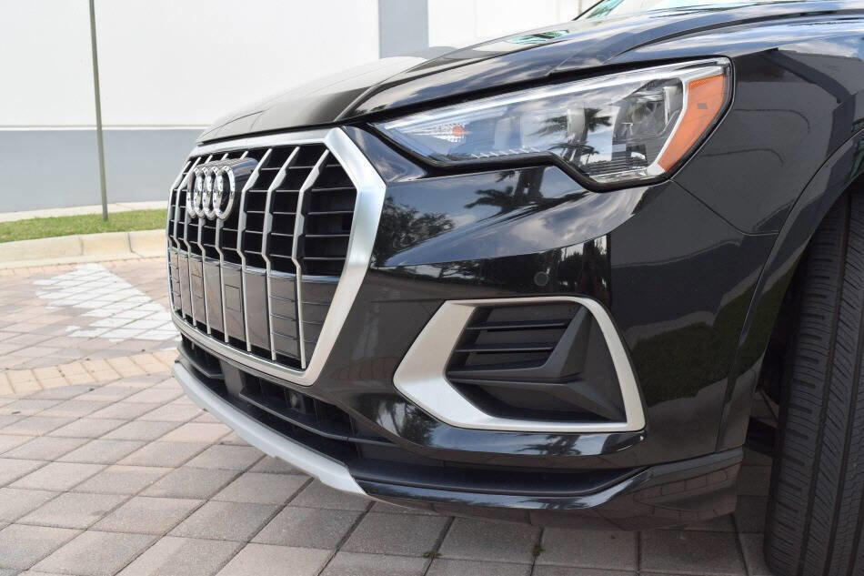Used 2022 Audi Q3 2.0T Premium w/ Convenience Package AWD/4WD image 14