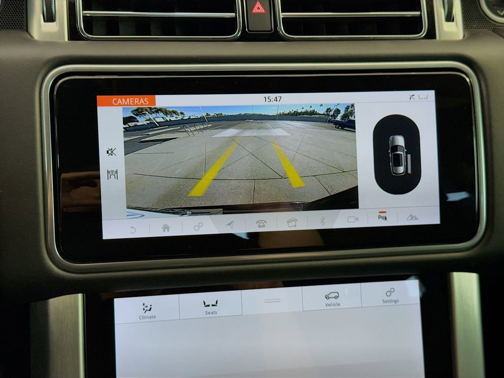 Used 2020 Land Rover Range Rover HSE image 15