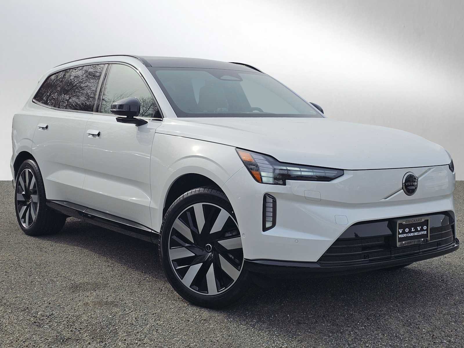 New 2026 Volvo EX90 Ultra image 1