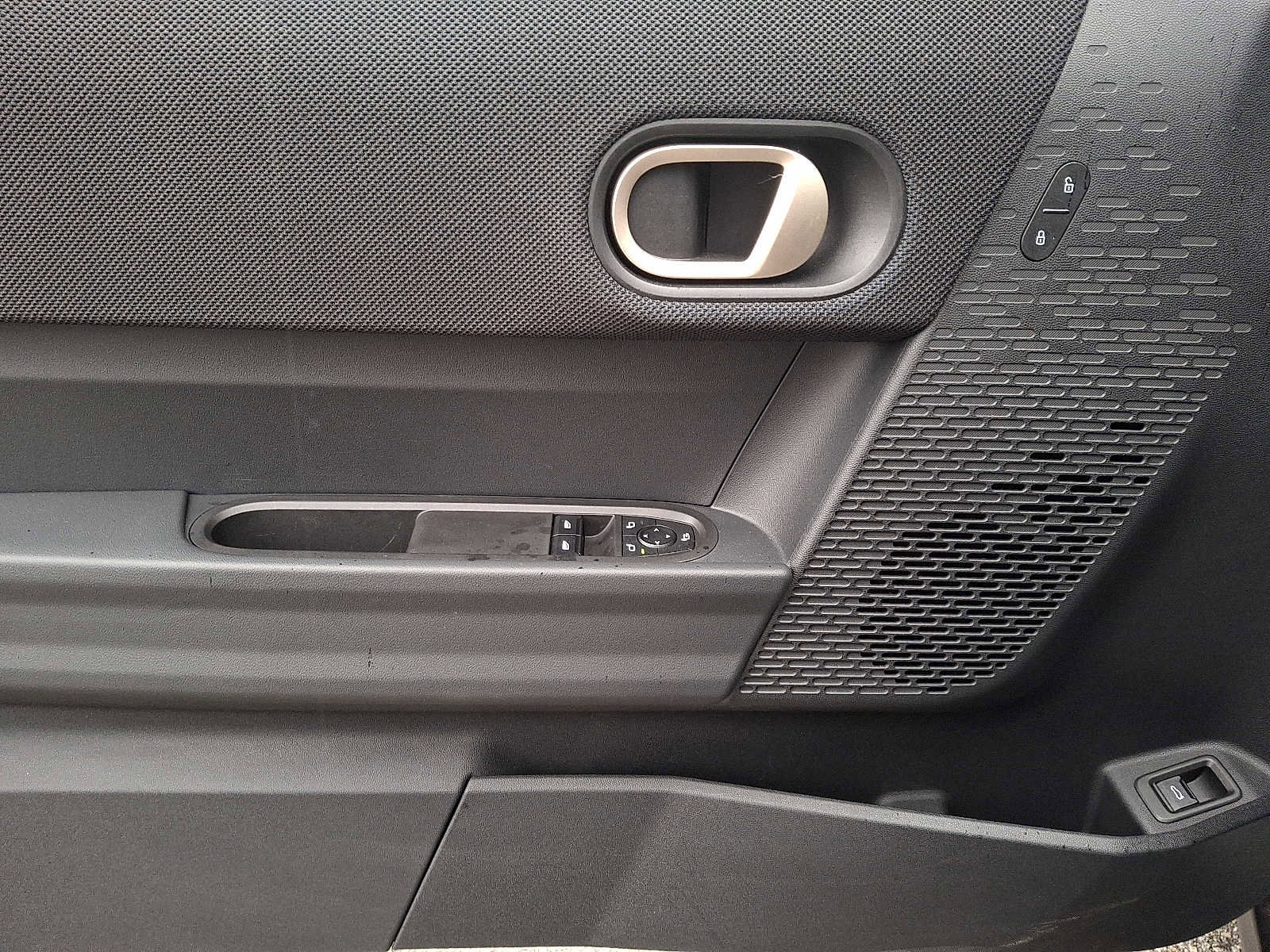 Used 2025 MINI Cooper S image 12