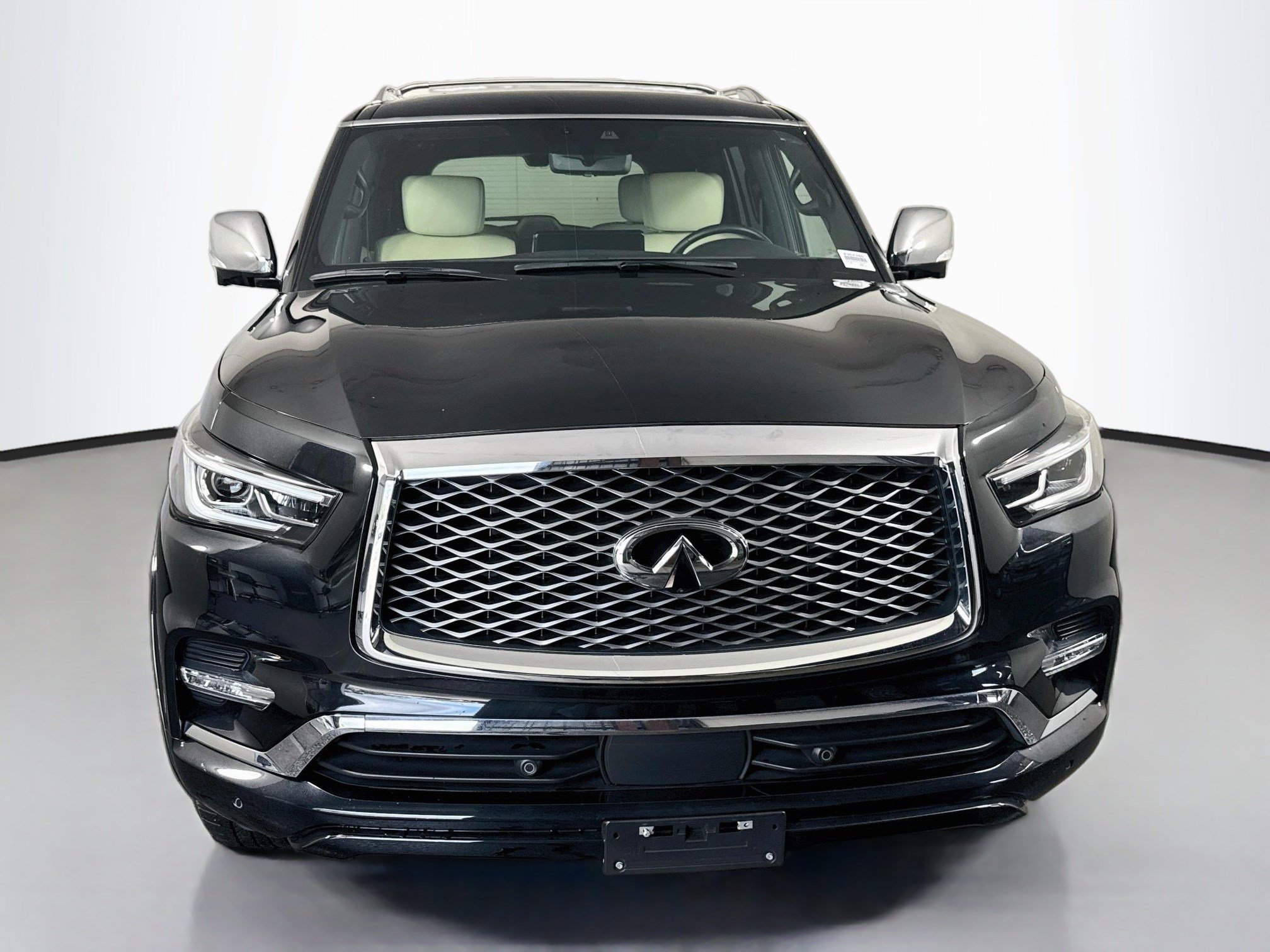 Used 2023 INFINITI QX80 Sensory w/ Cargo Package AWD/4WD image 2