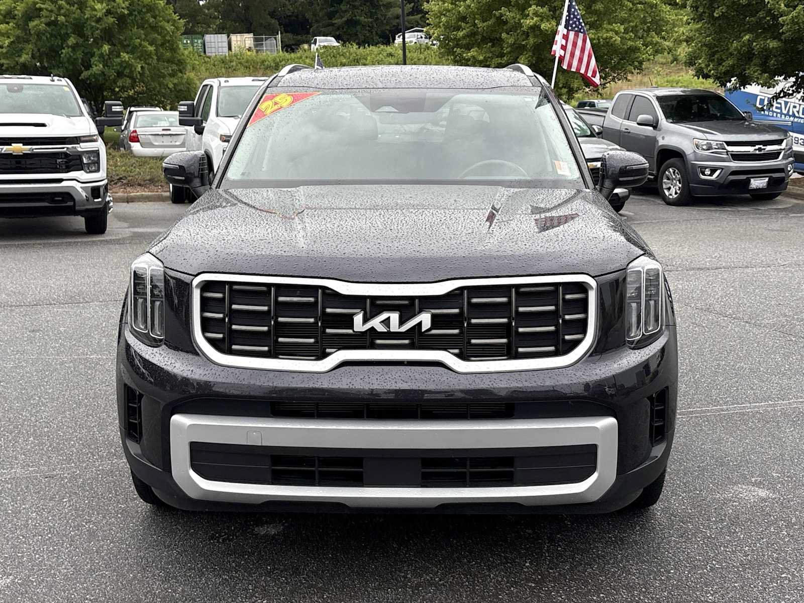 Used 2025 Kia Telluride S AWD/4WD image 3