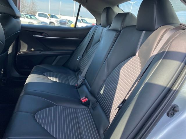 Used 2023 Toyota Camry SE image 16