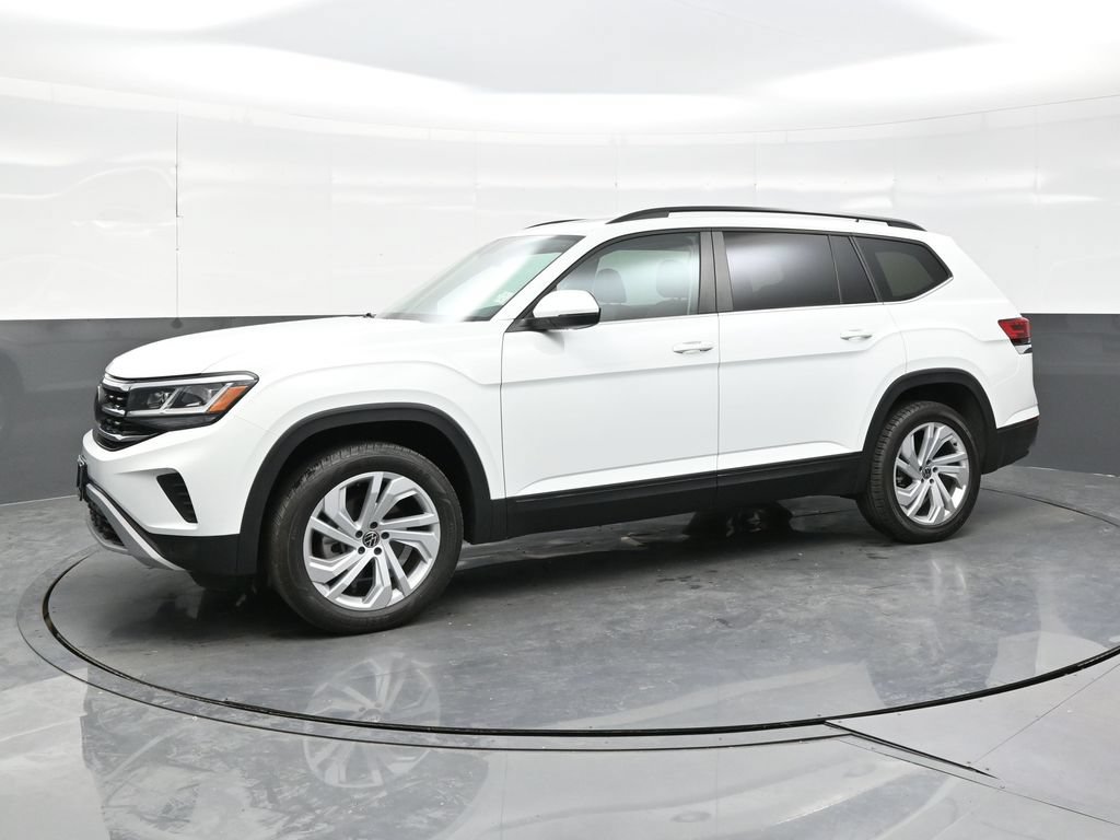 Used 2023 Volkswagen Atlas SE w/ Panoramic Sunroof Package AWD/4WD image 3