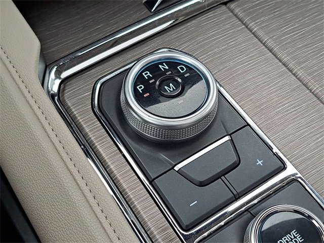 Used 2024 Ford Expedition Max Limited image 17