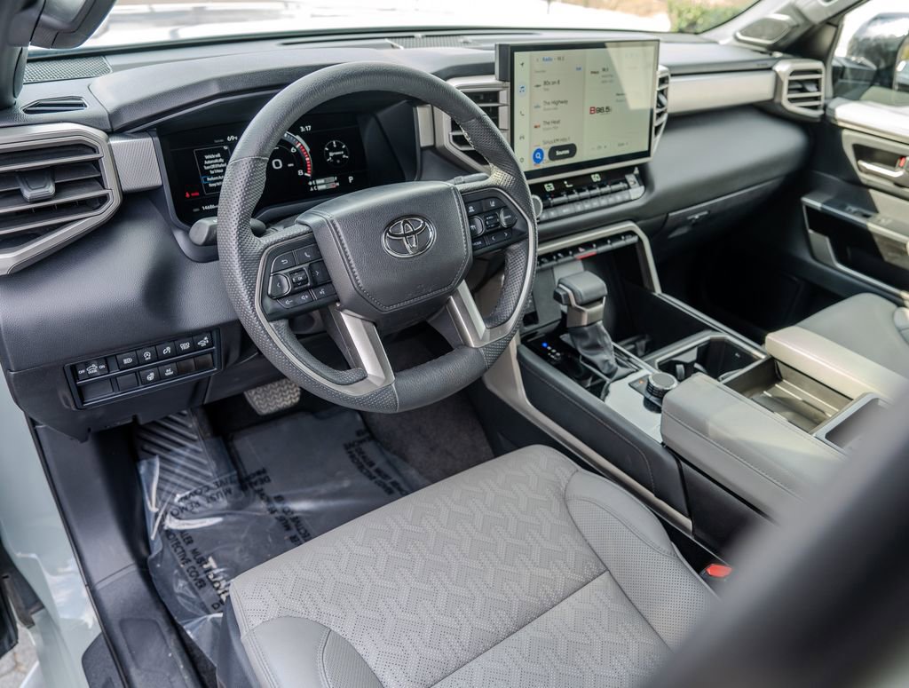 Used 2025 Toyota Tundra Limited image 42