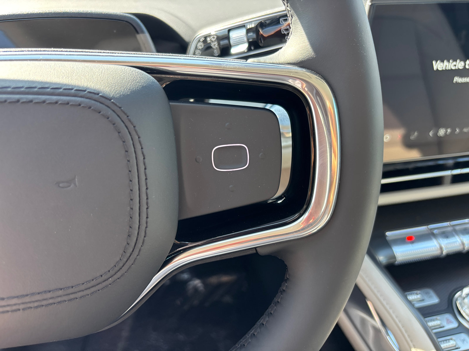 New 2026 Lincoln Nautilus Premier AWD/4WD image 18