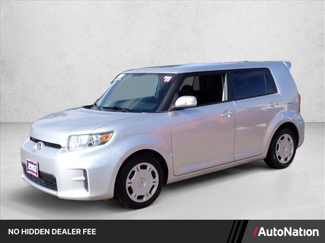 Used 2011 Scion xB FWD image 1