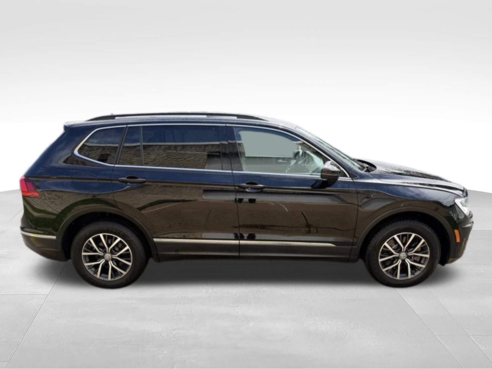 Used 2020 Volkswagen Tiguan SE AWD/4WD image 4
